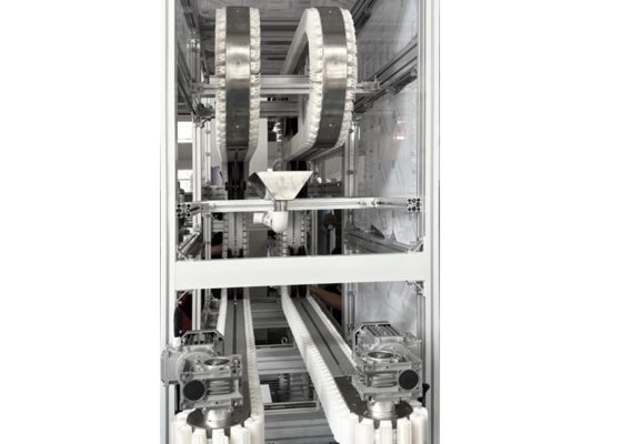Good price Empty Bottle Chain Conveyor System 370W Plastic Bottle Chain Driven Conveyor online